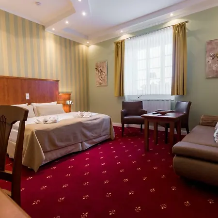 Und Restaurant Gutshaus Pensjonat 3*