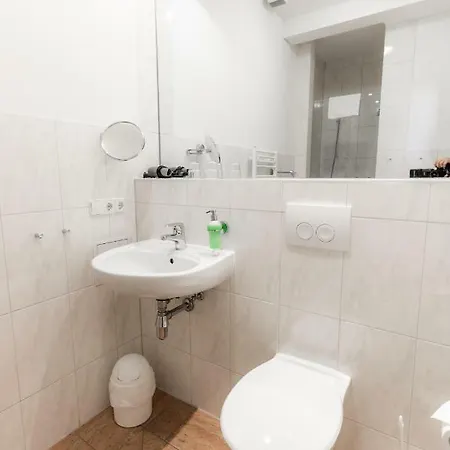 Gasthuis Und Restaurant Gutshaus