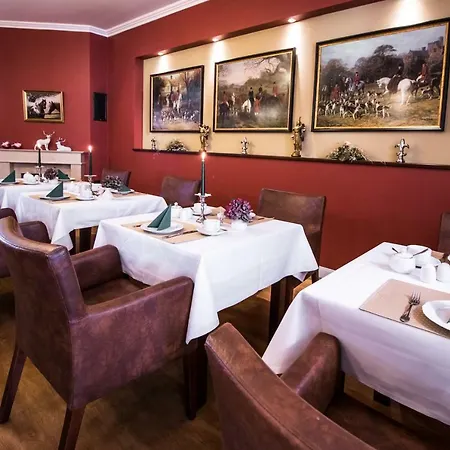 Pensjonat Und Restaurant Gutshaus 3*