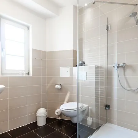 Gasthuis Und Restaurant Gutshaus 4*